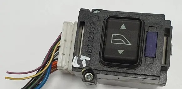 Jaguar XJ X300 Quarter vent window switch DBC12339