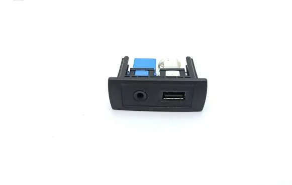 Mercedes-Benz Sprinter W906 USB socket connector A4478200087
