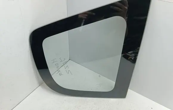 Honda Jazz Rear side window M213SAS2 DOT20 43R00122