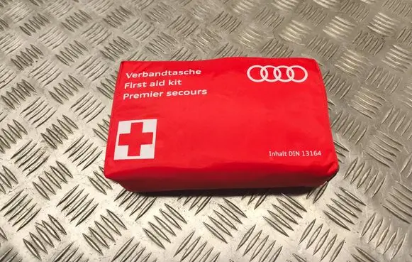 Audi A6 S6 C7 4G First aid kit 4L0093108C 131642014 395162