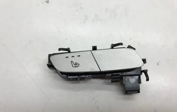 Mercedes-Benz E W213 Seat heating switch A2139057302 SW133101 HW132000