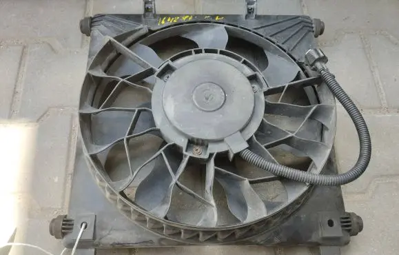 Tesla Model S Electric radiator cooling fan 6008358-00-D