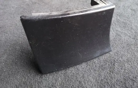 Rear/tail light trim molding