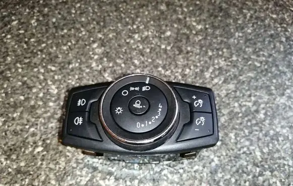 Ford B-MAX Light switch AV1T13D061CD