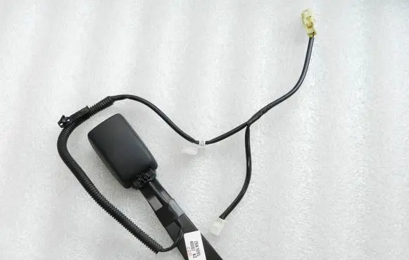 Toyota Avensis T270 Front seatbelt buckle 7323005110C0