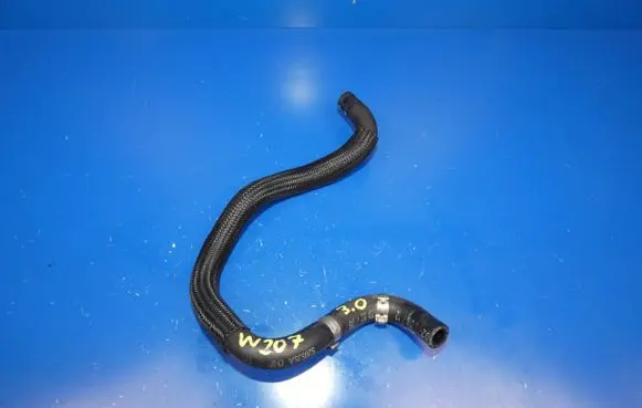 Mercedes-Benz E A207 Power steering hose/pipe/line A2044661381 ZGS002Q5