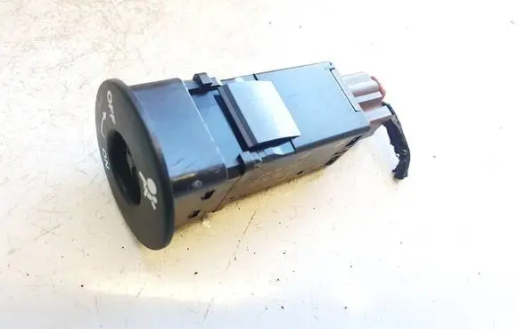 Passenger airbag on/off switch