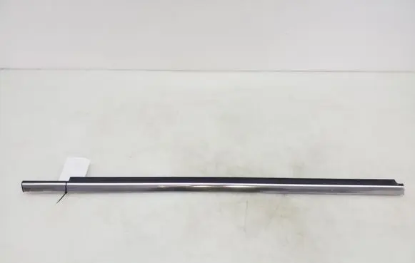 Mercedes-Benz GLK (X204) Front door glass trim molding A2047252265