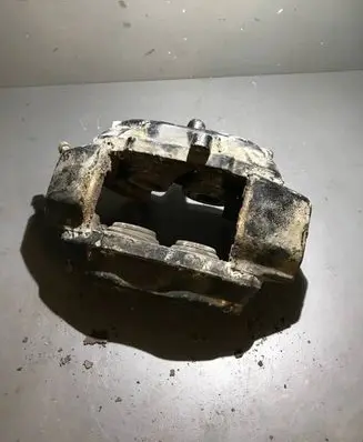 Front brake caliper