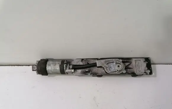 BMW 7 E38 Central locking motor 3902013