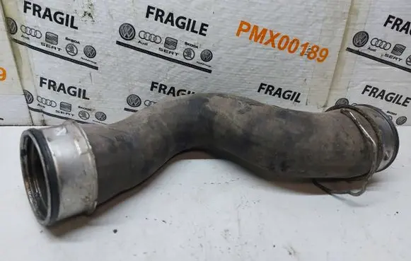 Volkswagen Golf V Intercooler hose/pipe 1234