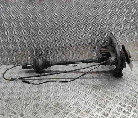 BMW 3 GT F34 Rear wheel hub 6867262 7640256