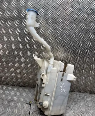 Volvo XC60 Windshield washer fluid reservoir/tank 30753424 V1S8A 30753425