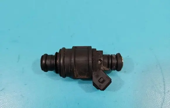 Opel Zafira A Fuel injector 5WK93151 IMPRK1385859