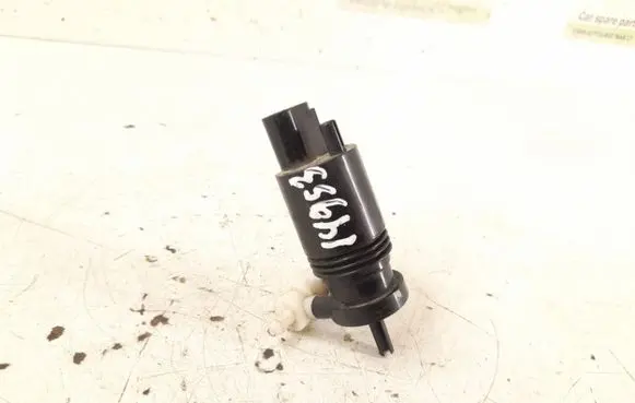 Mercedes-Benz GL X164 Windshield washer spray nozzle 1648690321 2048660521