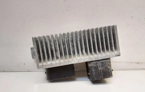 Nissan X-Trail T32 Glow plug pre-heat relay 271206395R