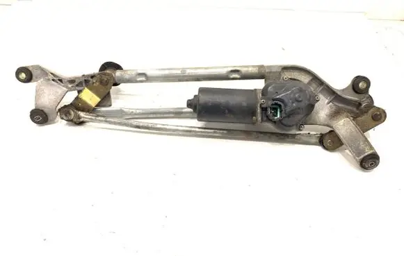 Nissan Primera Front wiper linkage and motor 28810AU310