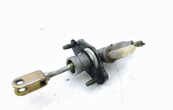 Nissan 350Z Master brake cylinder