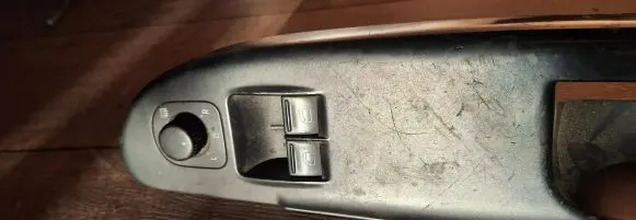 Volkswagen PASSAT B6 Front door window switch trim 3c1867171c