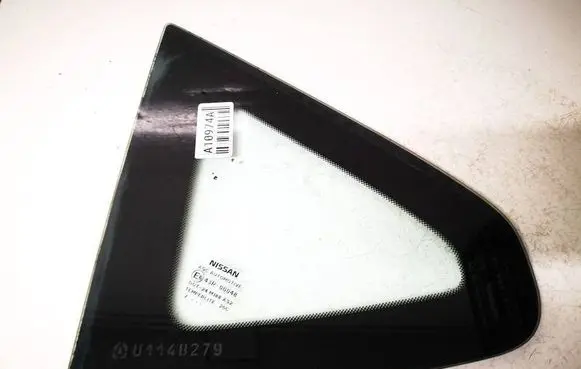 Nissan Qashqai Rear side window as2