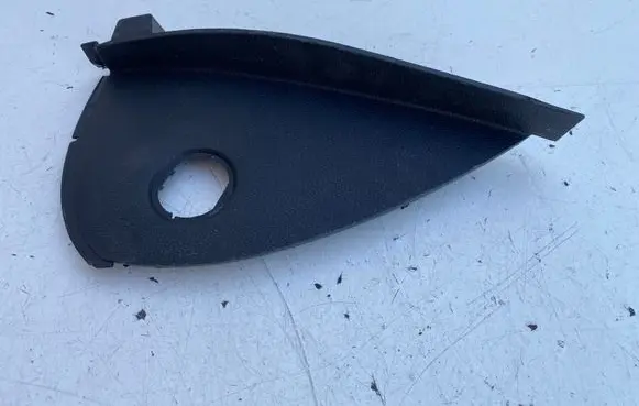 BMW 1 E81 E87 Dashboard side end trim 9124920