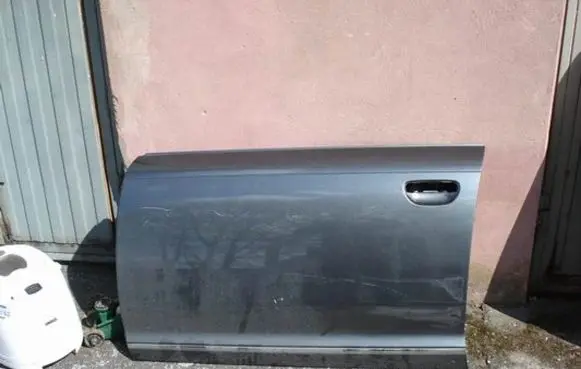 Audi A6 S6 C6 4F Front door