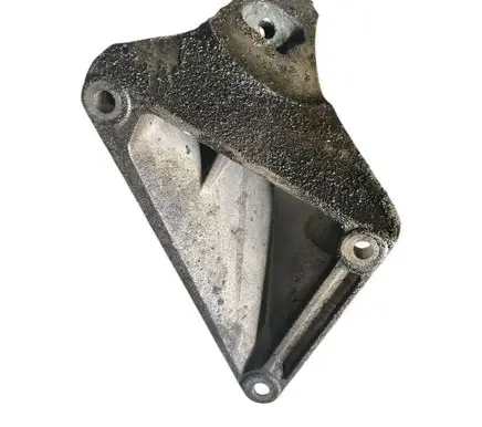 BMW 7 E65 E66 Engine mounting bracket 6758419 158074410