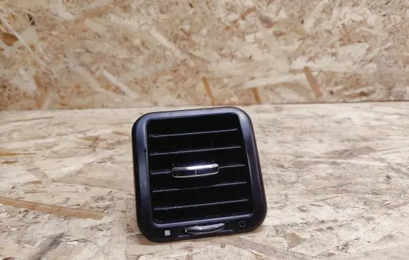 Maserati Quattroporte Dashboard side air vent grill/cover trim 225787