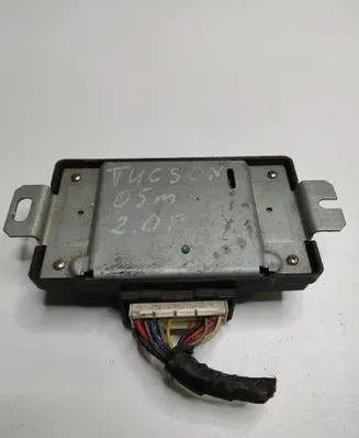 Hyundai Tucson JM Transfer box differential control unit 9544739982 0940032VD 4450000094M