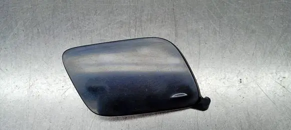 Volvo V40 Front tow hook cap/cover 31425090