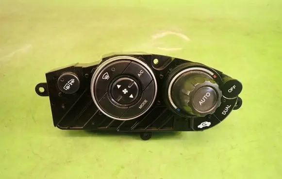 Honda Civic Climate control/heater control trim 796008MJG5