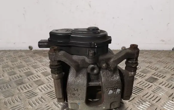 Honda HR-V Rear brake caliper 7375A