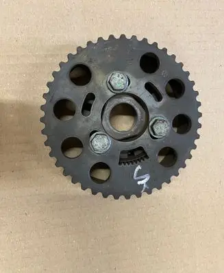 Volkswagen Golf V Crankshaft gear 038109111E