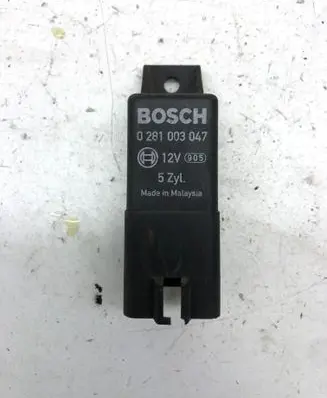 Volvo XC60 Glow plug pre-heat relay 30785663 0281003047