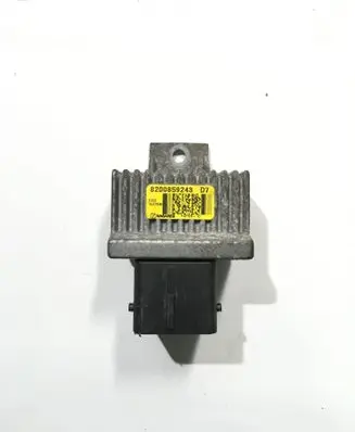 Dacia Duster Glow plug pre-heat relay 8200859243 10AY7M