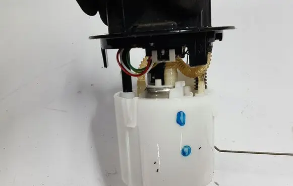 Peugeot 308 In-tank fuel pump 9830962780