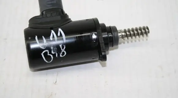 BMW 3 G20 G21 other engine part 8652738