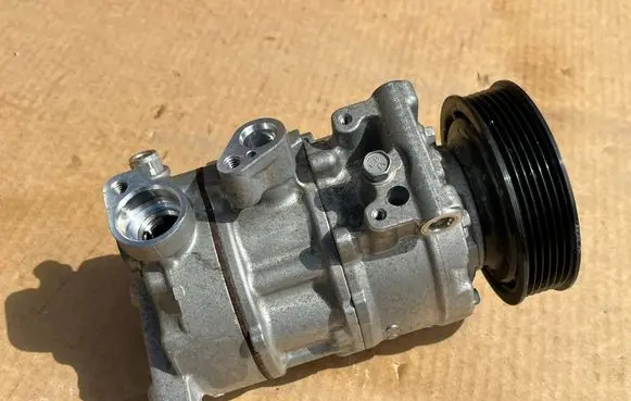 Audi A4 S4 B8 8K Air conditioning (A/C) compressor (pump) 8T0260805E