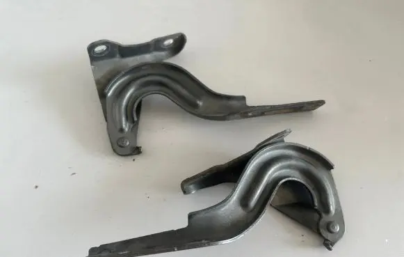 Honda FR-V Engine bonnet/hood hinges