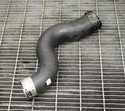 BMW 5 F10 F11 Intercooler hose/pipe 8571896