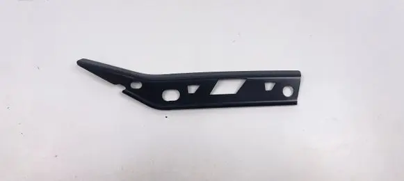 Mercedes-Benz C W204 Front bumper mounting bracket A2048810806