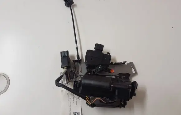 Chrysler Voyager Sliding door lock 25000282