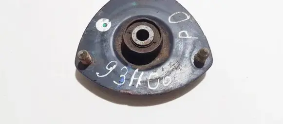 Honda CR-V Coil spring mount 