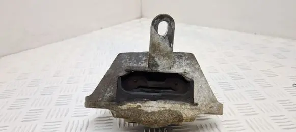 Opel Zafira C Engine mount bracket 13248544
