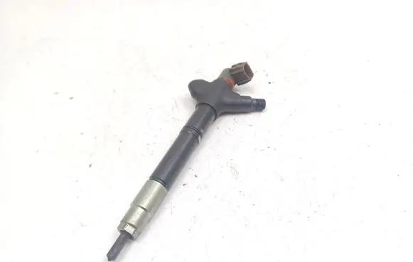 Fuel injector