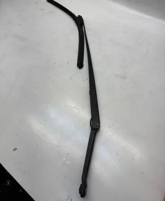 BMW 3 E46 Windshield/front glass wiper blade 