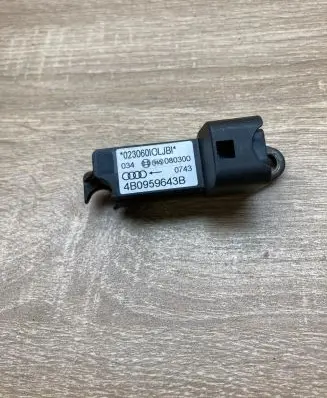 Audi A6 S6 C5 4B Airbag deployment crash/impact sensor 4B0959643B 965080300