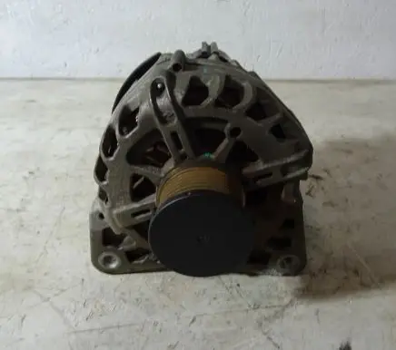 Renault Megane I Generator/alternator 2613543A