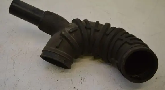 Mercedes-Benz CLK A208 C208 Intercooler hose/pipe A1110980283 A1110980235
