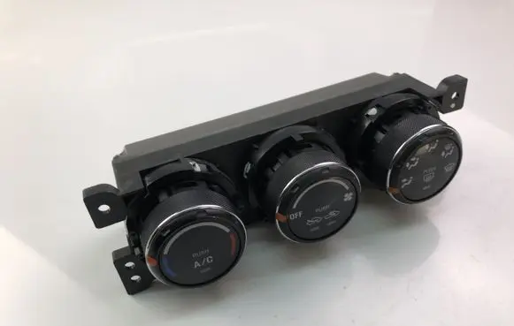Suzuki Liana Climate control unit 3951059J10